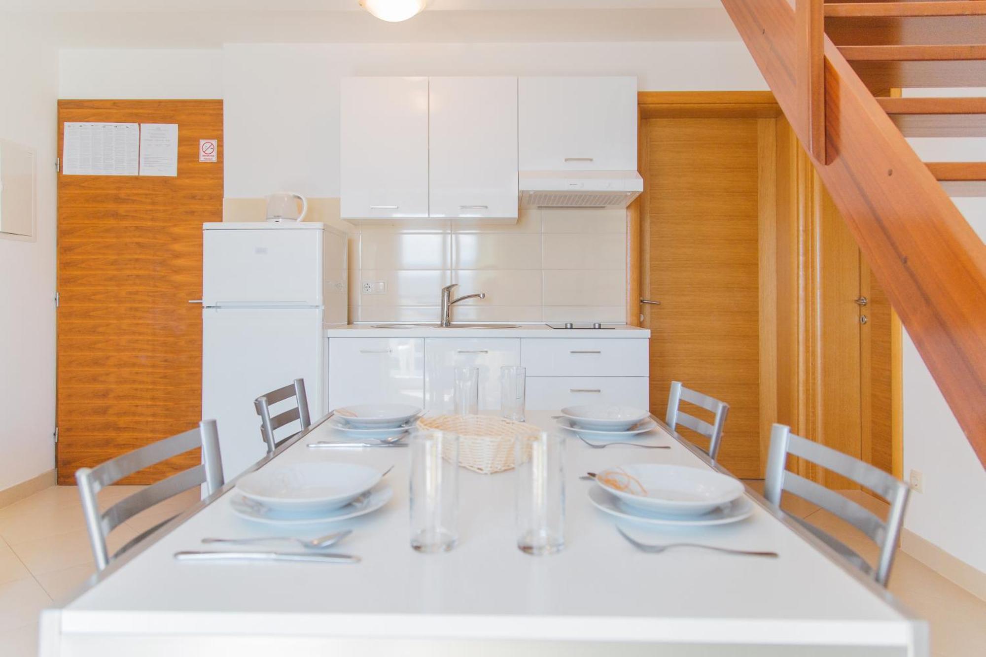 Apartments Sea View オミシュ 部屋 写真