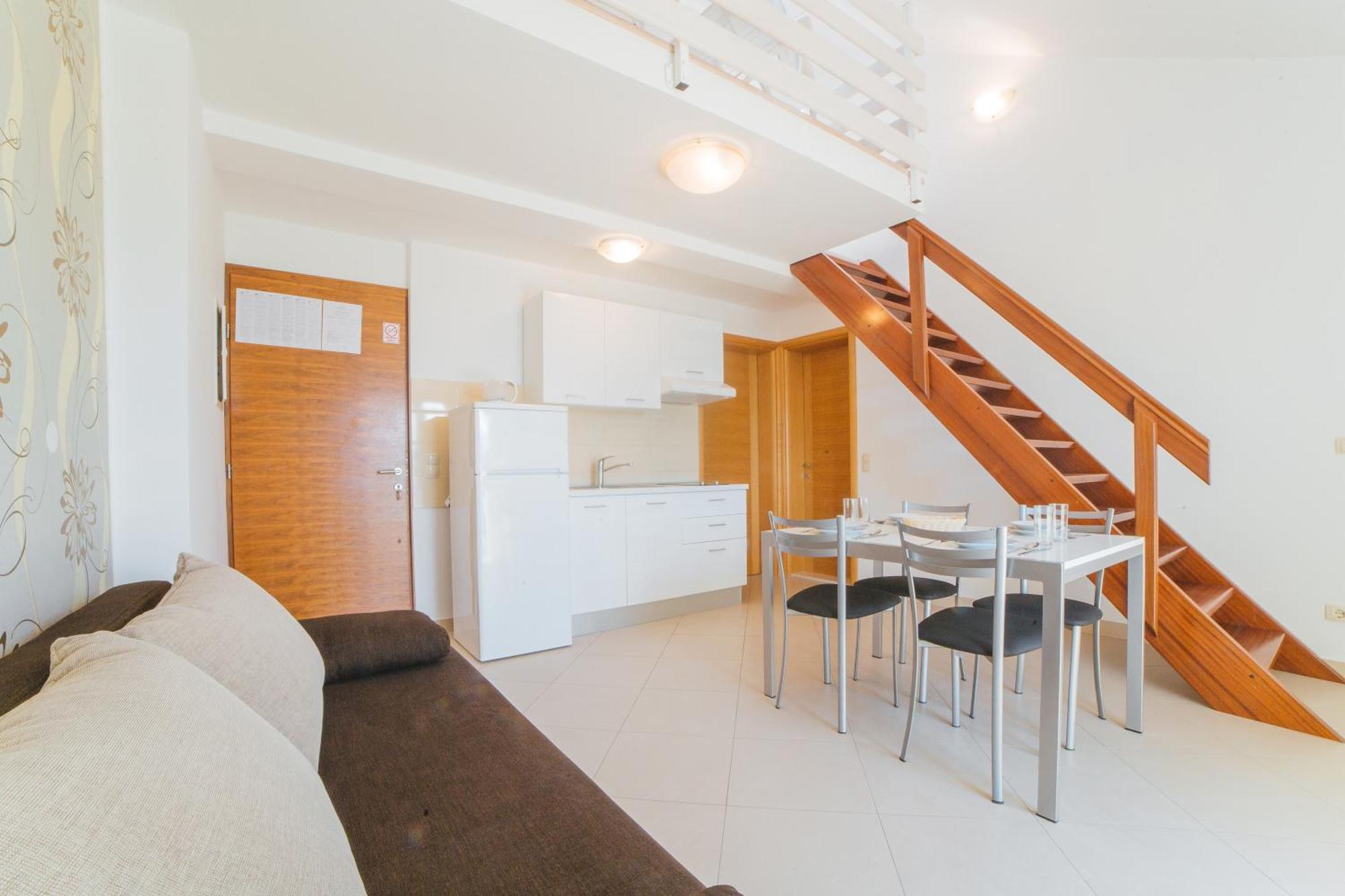 Apartments Sea View オミシュ 部屋 写真