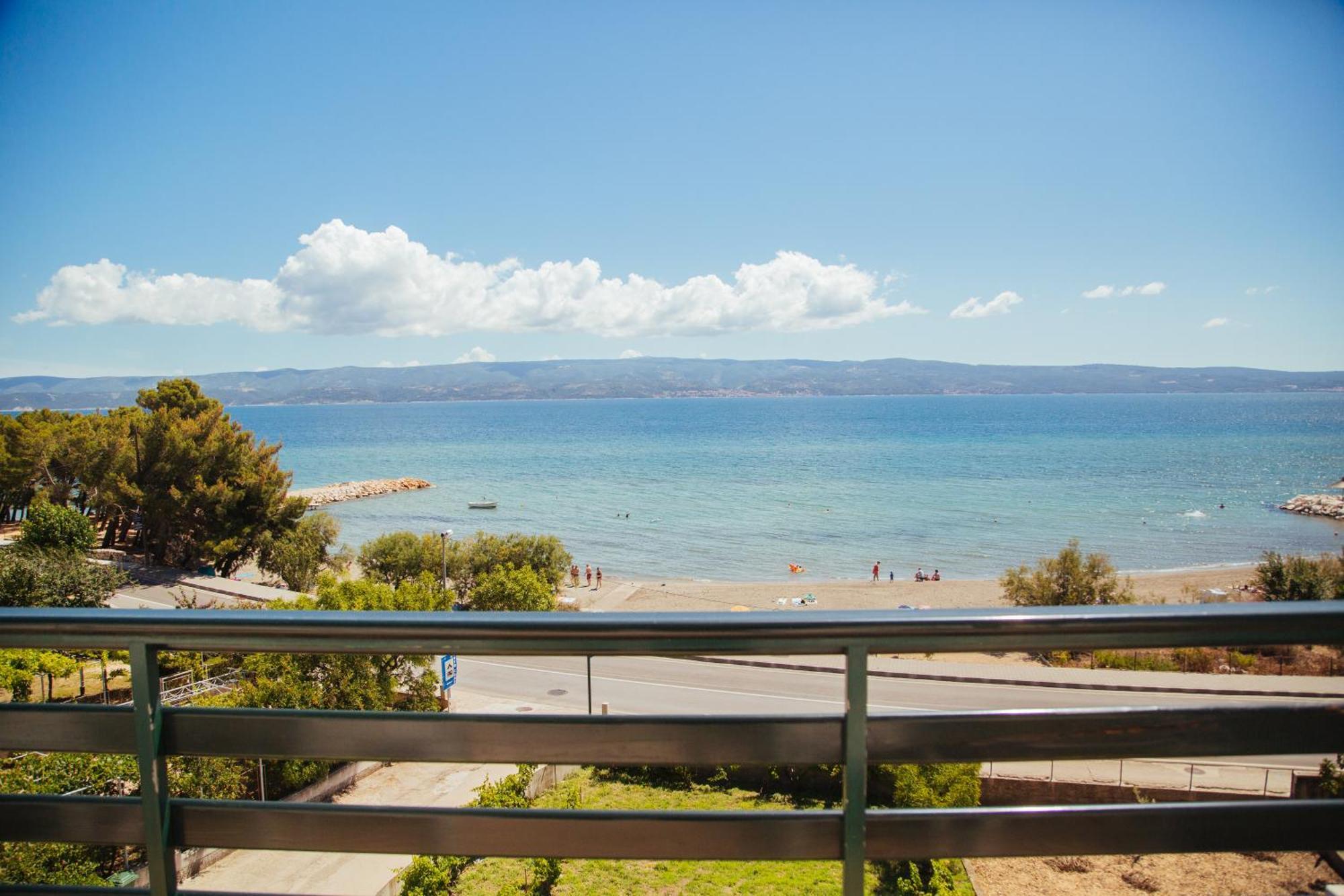 Apartments Sea View オミシュ 部屋 写真
