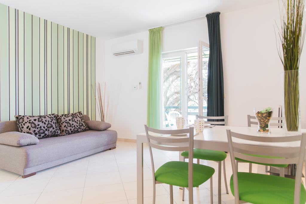 Apartments Sea View オミシュ エクステリア 写真