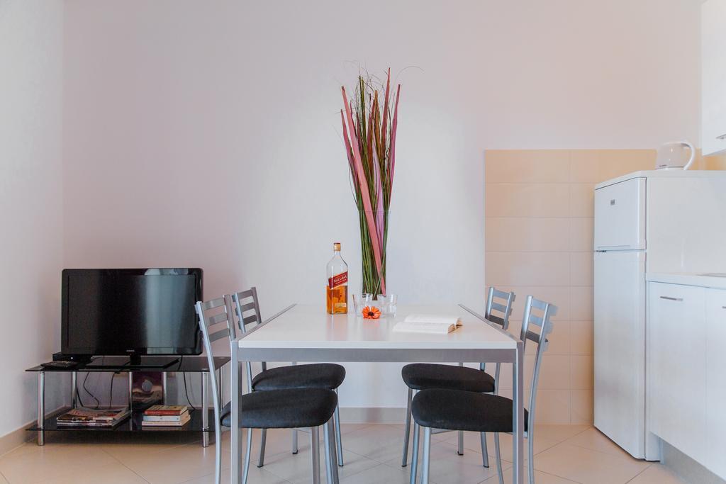 Apartments Sea View オミシュ エクステリア 写真