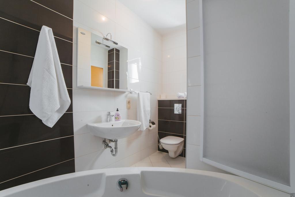 Apartments Sea View オミシュ エクステリア 写真
